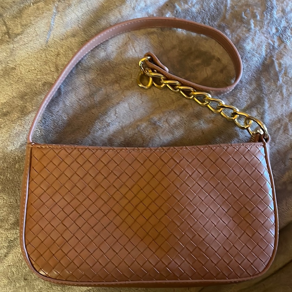MW purse